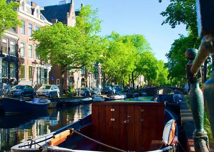 Banzai بيت ضيافة